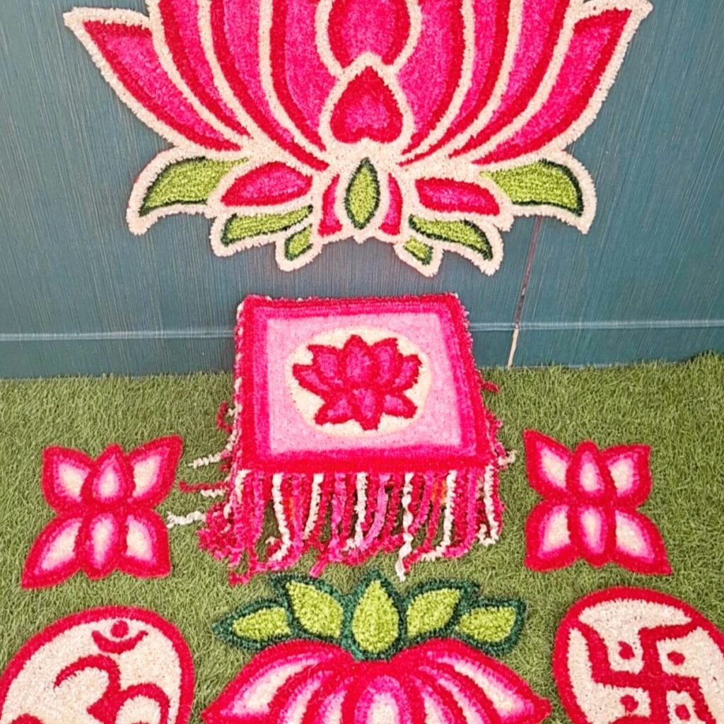Kamal Singhasan setup in front of the mandir – Kachi Rasoi